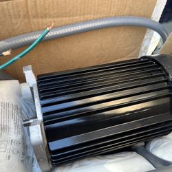 Jacuzzi brand Single Speed Pool Pump. Square Flange