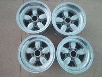 Old School CLOVER Wheels 14  / 8  Chevy bolt pattern