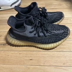 Yeezy Boost 350 Asriel / Carbon 