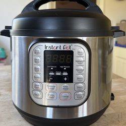Instant Pot Duo 7-in-1 Electric Pressure Cooker, 6 Quart