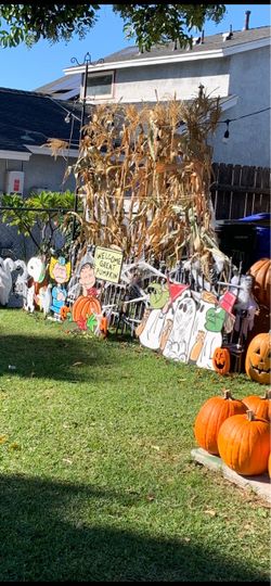 Charley brown Halloween wood yard cut outs
