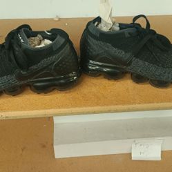 Women's Vapormax Size 7