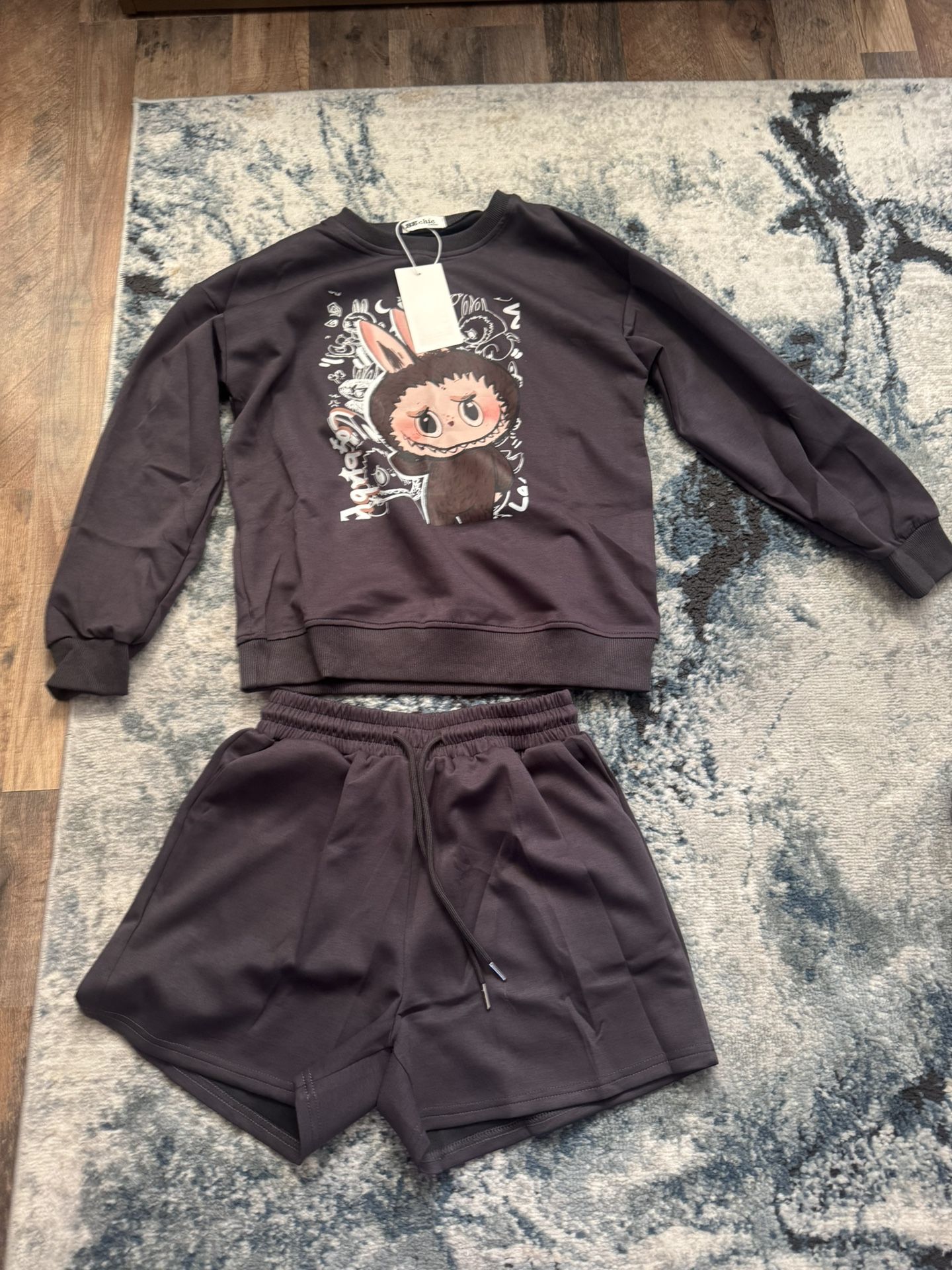 New Set Sweatshirt And Short. Free Size.