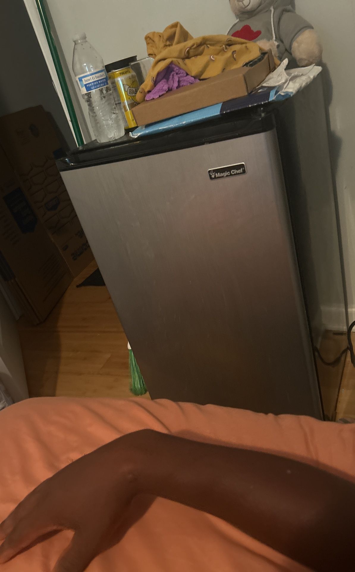 Magic Chef Mini refrigerator