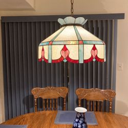 Custom Made Tiffany Style Chandelier . Excellent Condition 