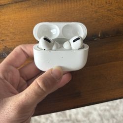 2nd Gen AirPods