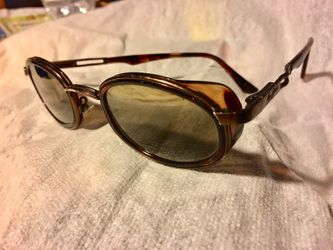 MAUI JIM SUNGLASS