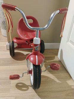 Radio flyer tricycle folding