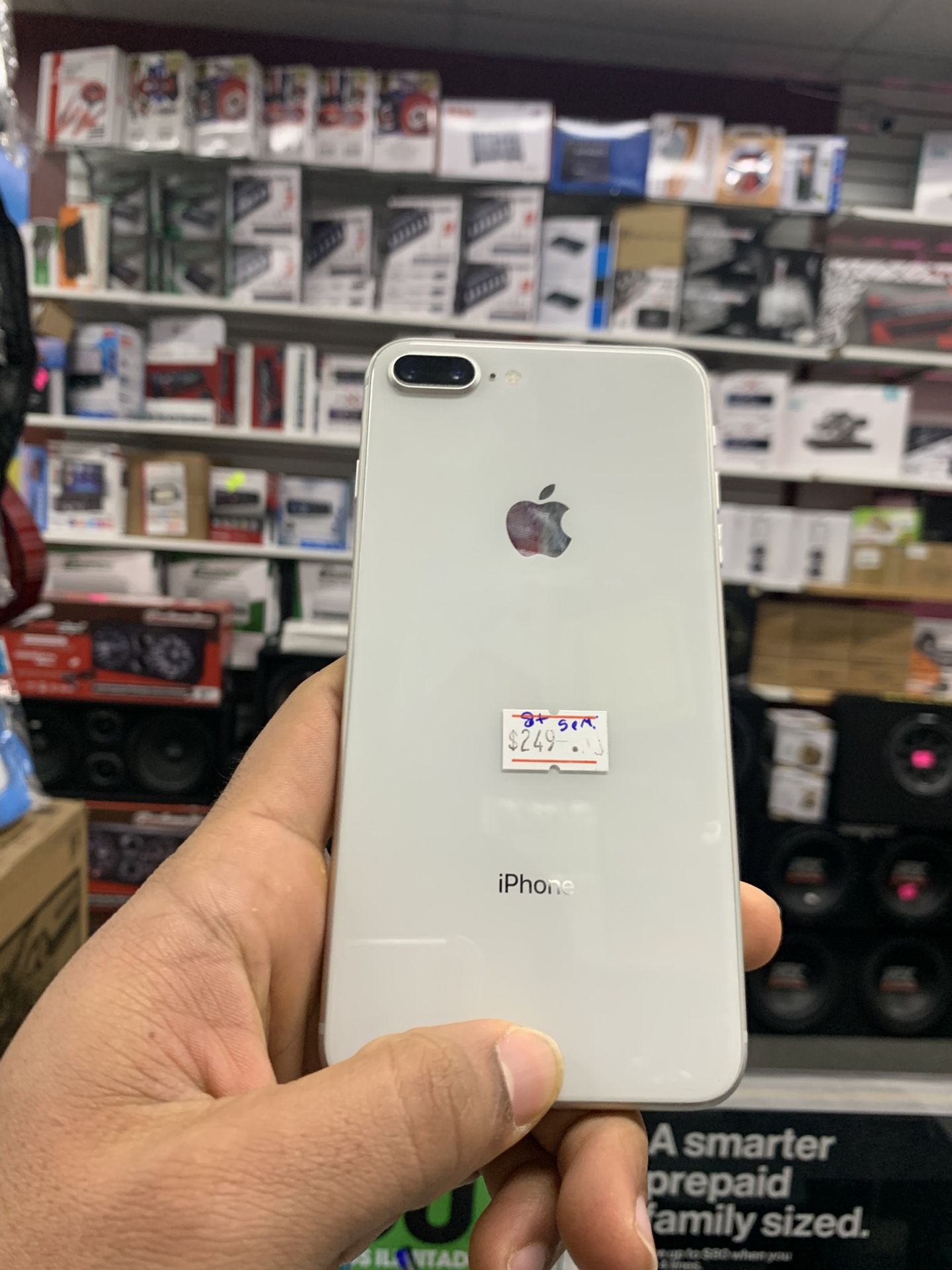 IPHONE 8 PLUS JUST ARRIVED