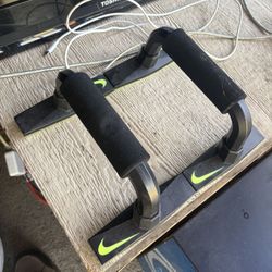 Nike 3.0 Push Up Grip