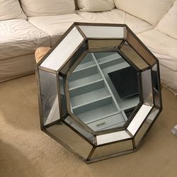 Hexagon Mirror