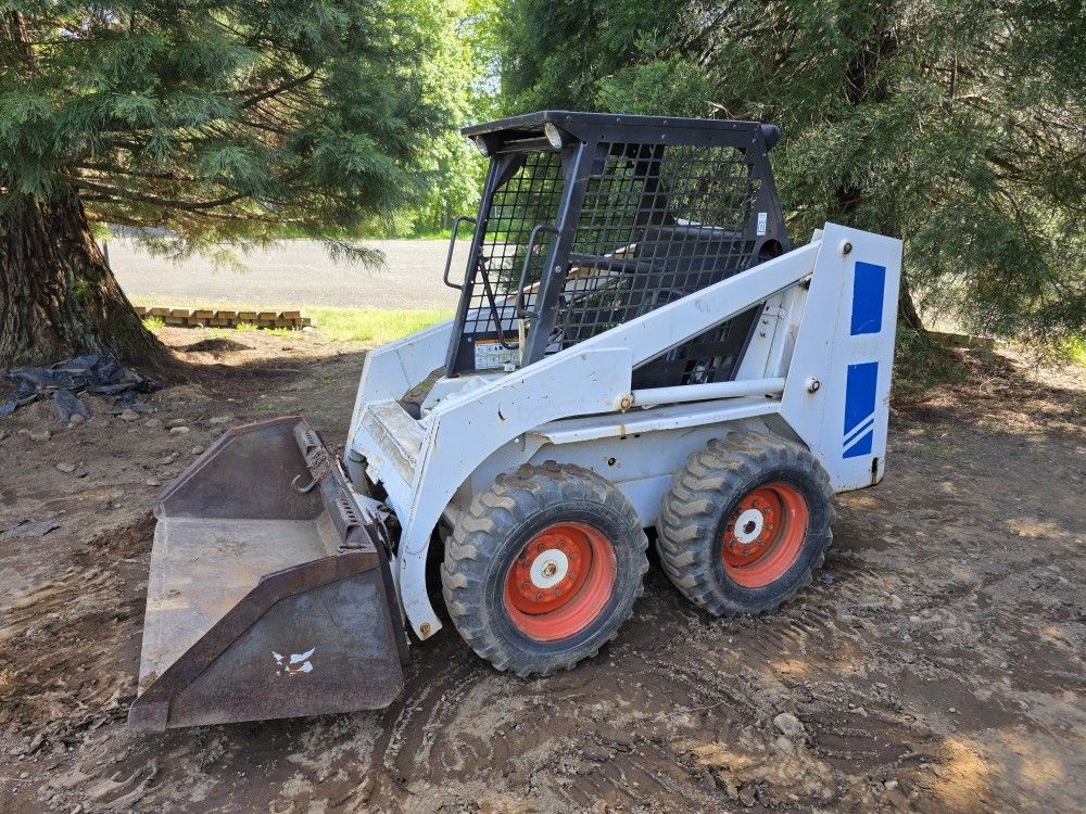 Bobcat 743 Skid Steer Loader