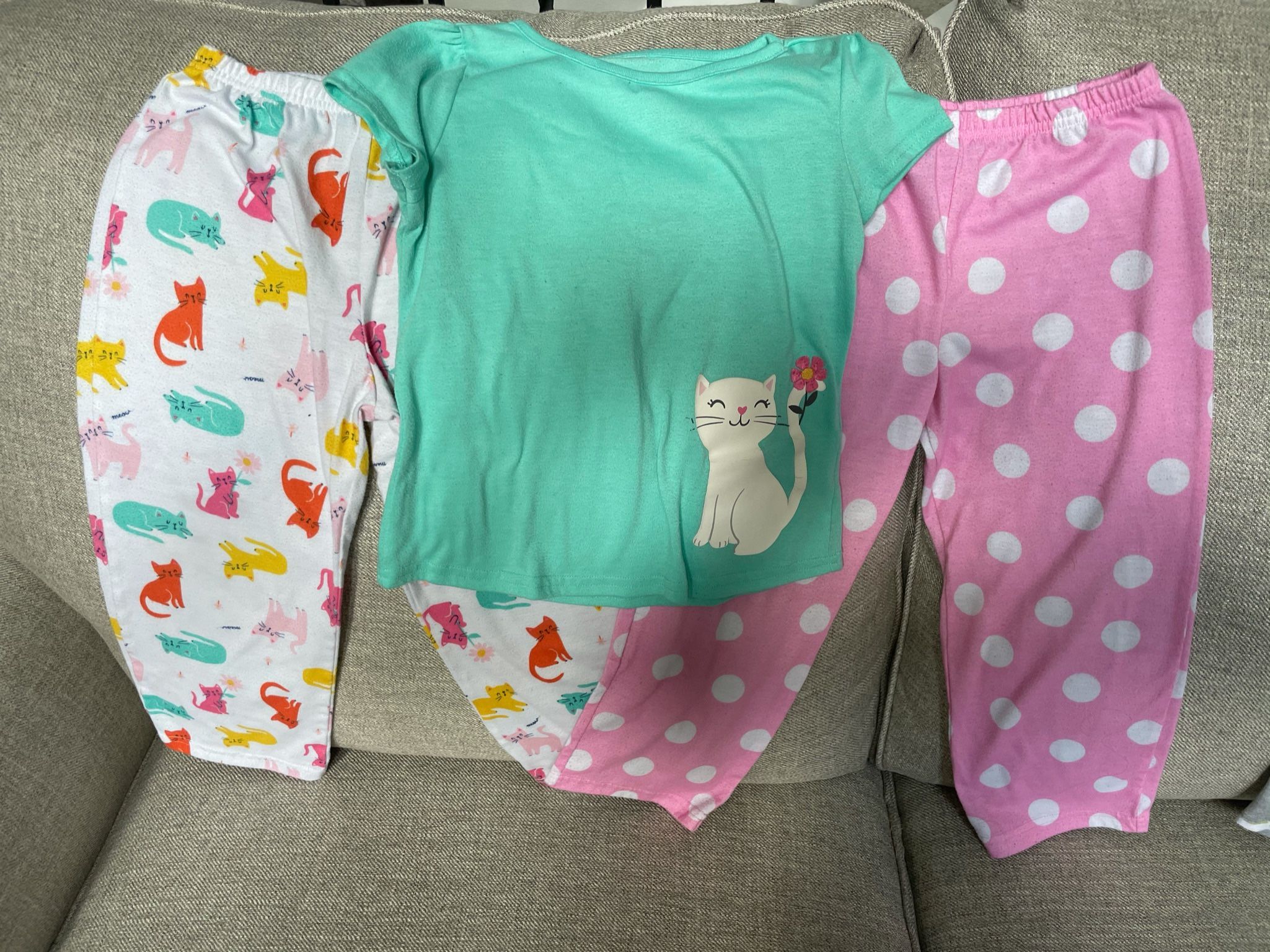 Girls Size 5t Pajama Lot