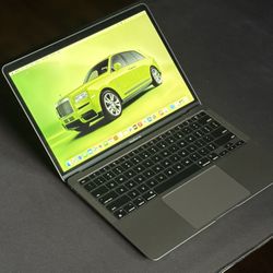 13.3” MacBook M1 (2020) 8-Core 