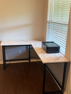 Desk Table