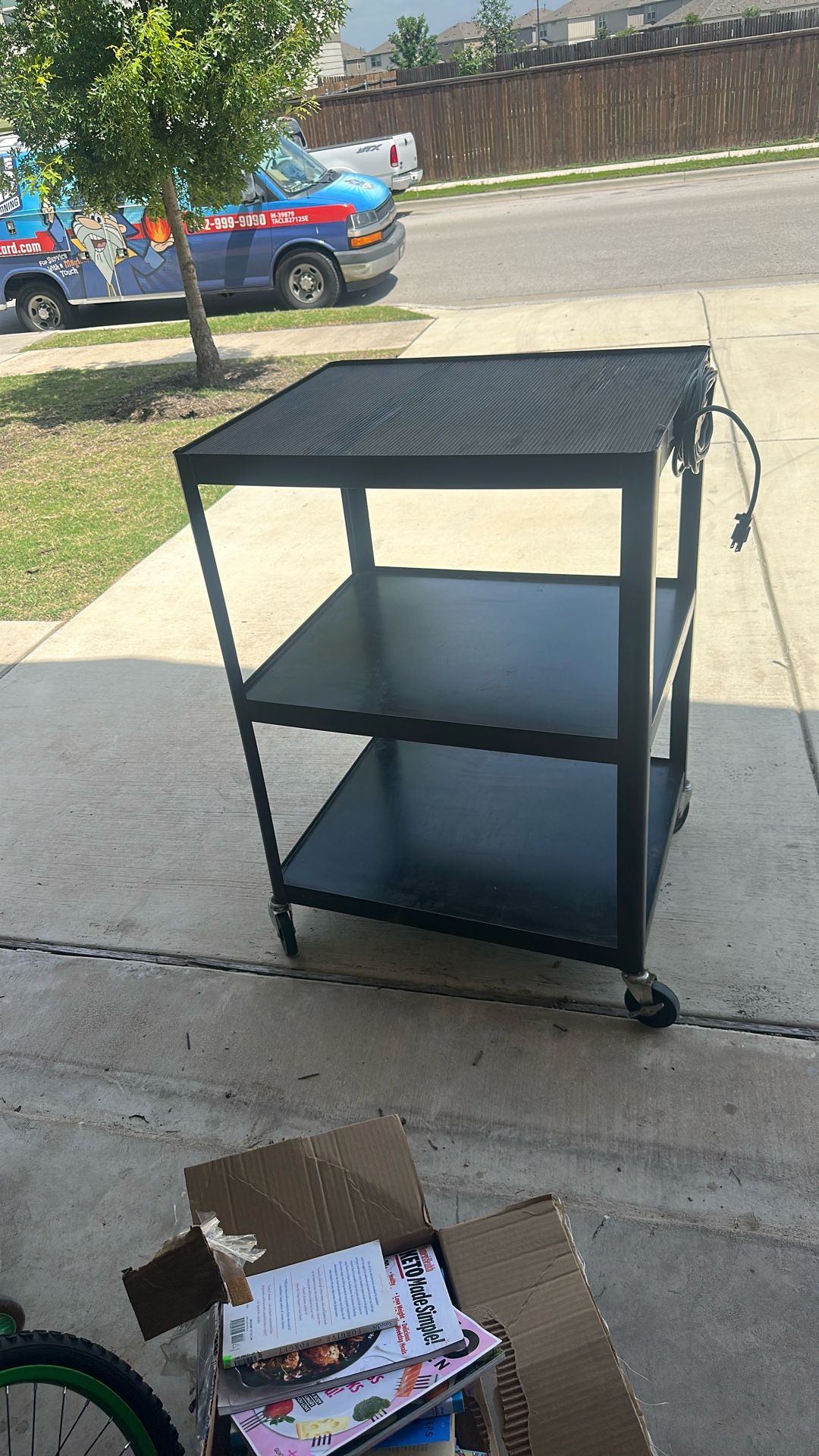 Three Shelf Av Cart With Three Plug