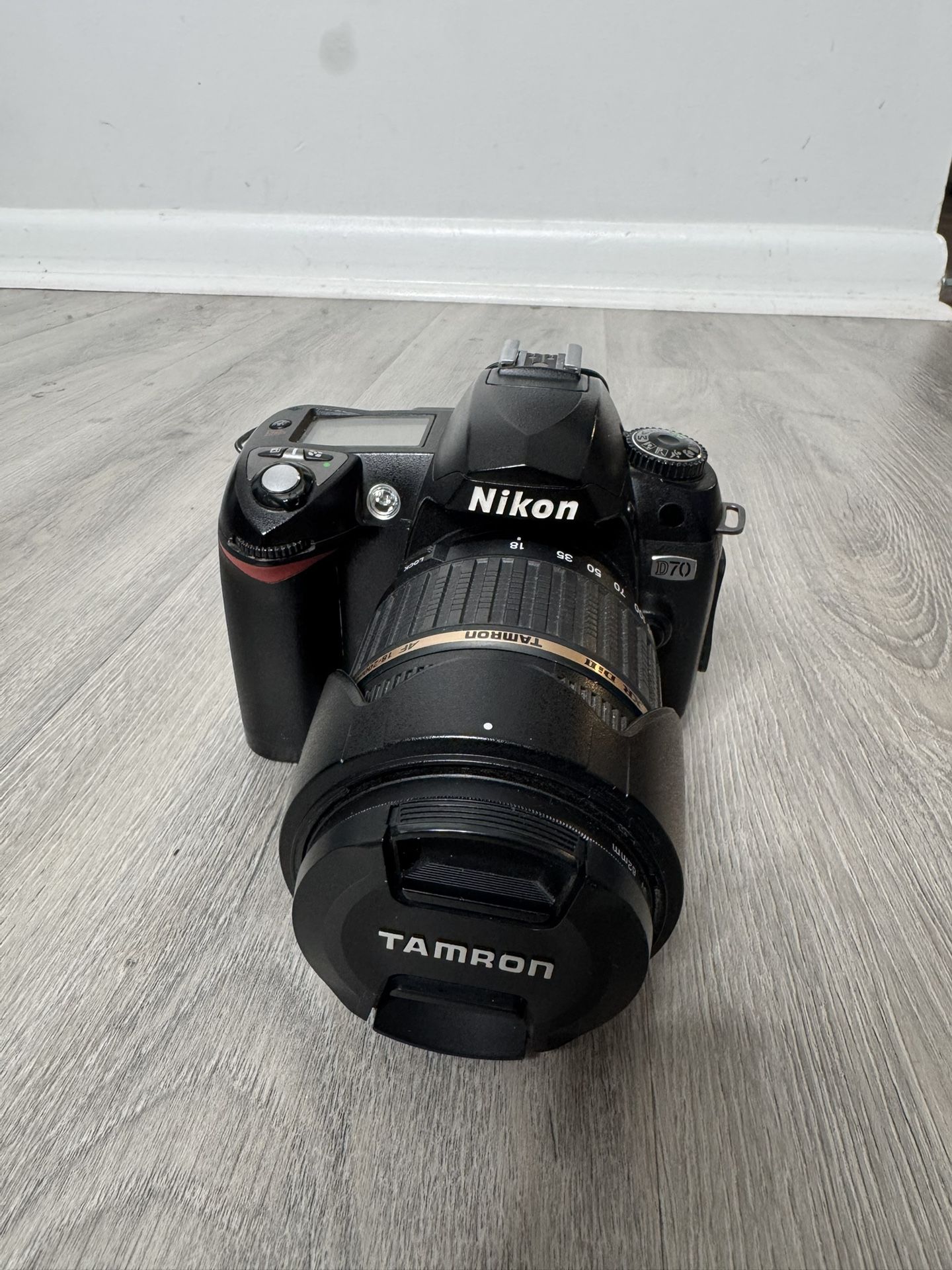 NIKON D70 and EXTRAS