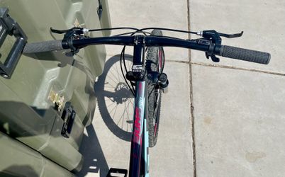 2021 GT Laguna Pro Mountain Bike for Sale in Las Vegas NV OfferUp