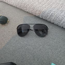 Armani 