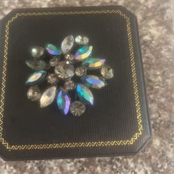 Vintage Brooch/pin