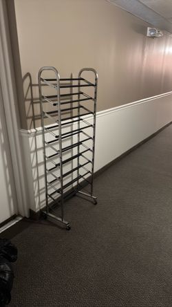 Metal shoe rack
