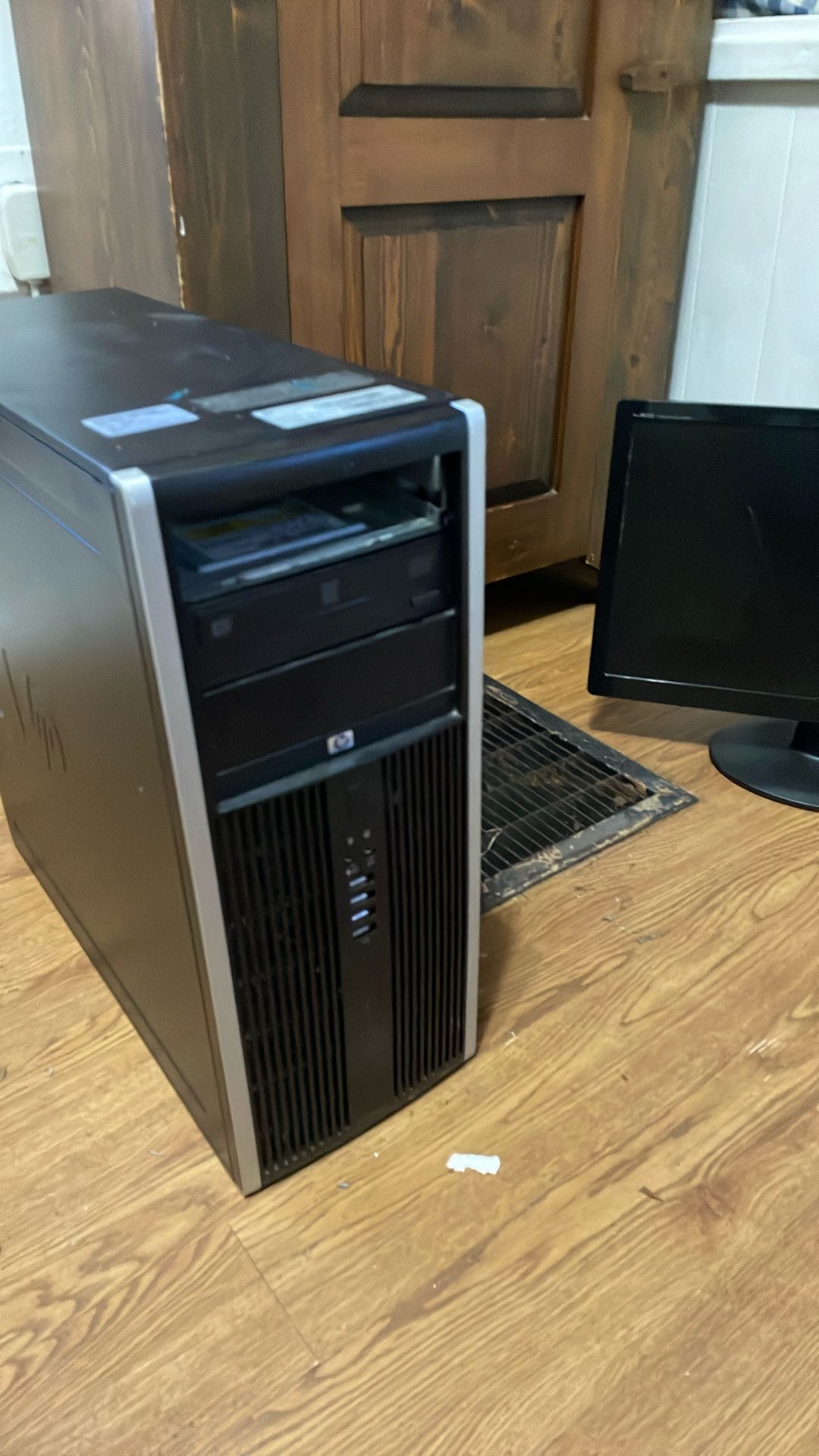 HP Computer with Monitor