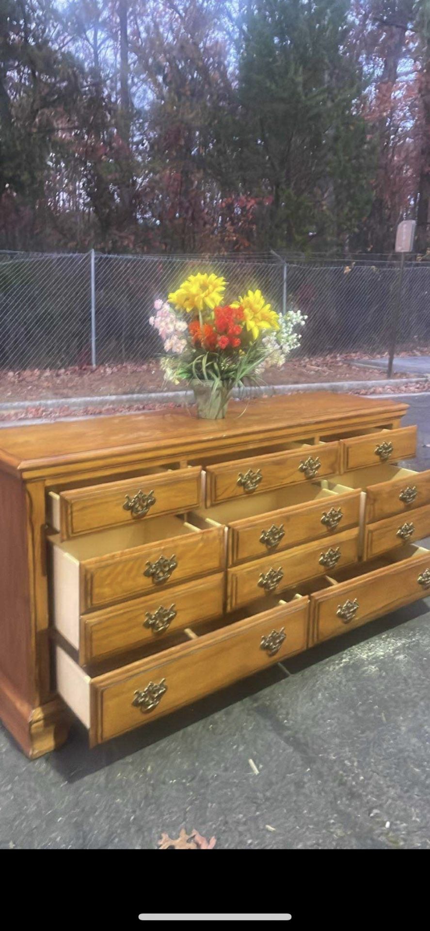 American Signature Solid Wood Long Dresser With Big Drawers. Drawers Sliding Smoothly. Delivery Available. Se Habla Español