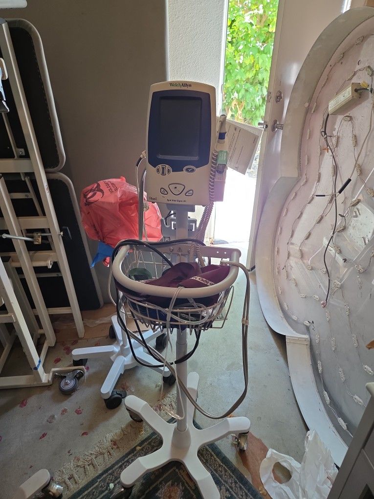 WelchAllen SPOT Vital Signs LXi