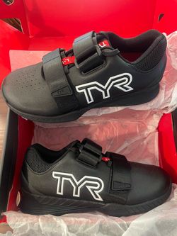 TYR Black Weightlifting Shoes
