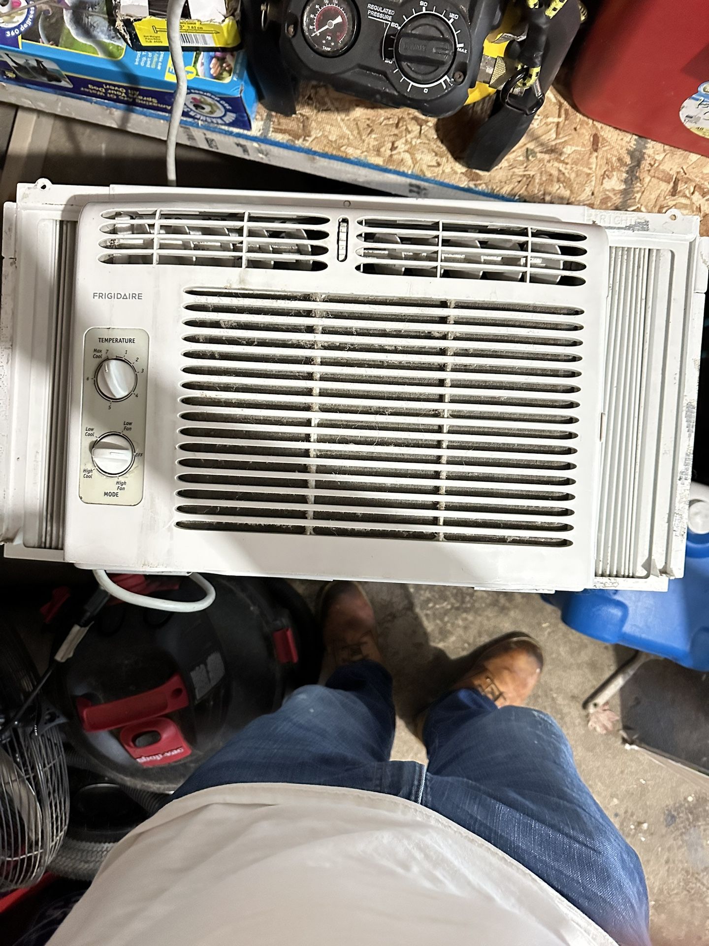 Frigidaire AC Unit 5,000 BTU