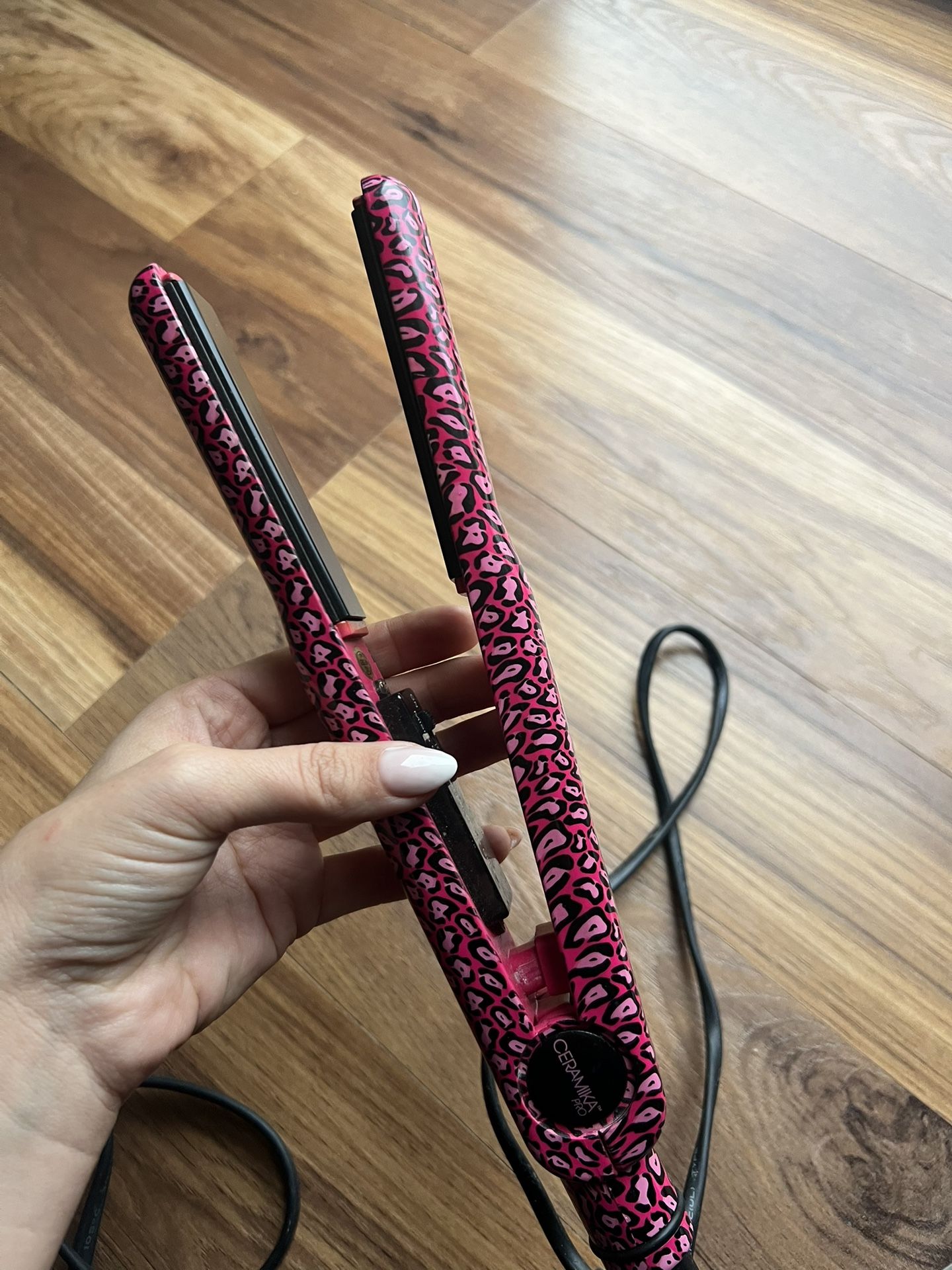 hair Straightener Flat Iron 10$