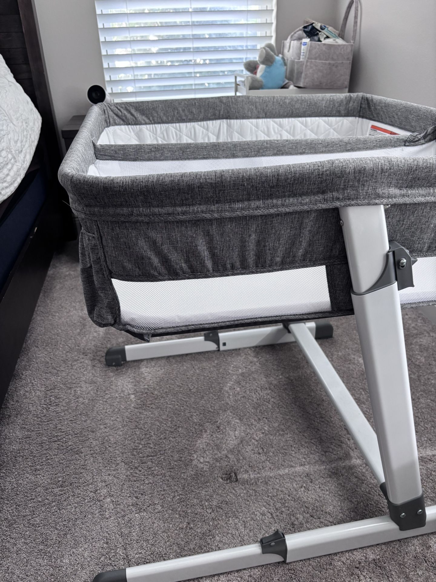 Delta TWIN Bassinet