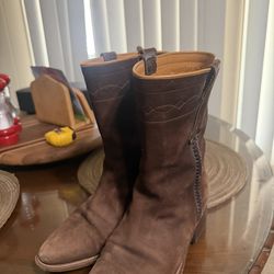 Women’s Cowboy Boots