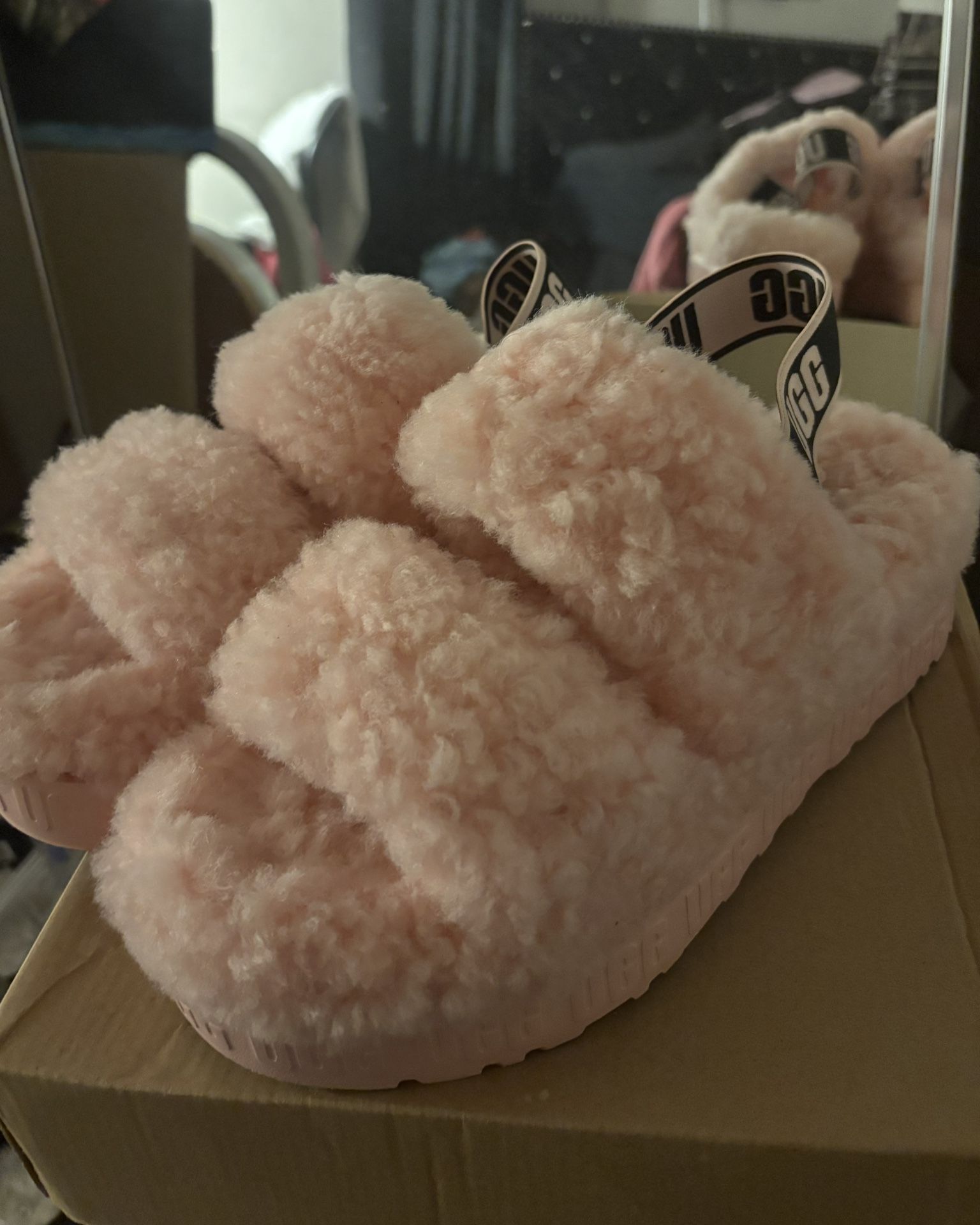 Ugg Pink Sandles