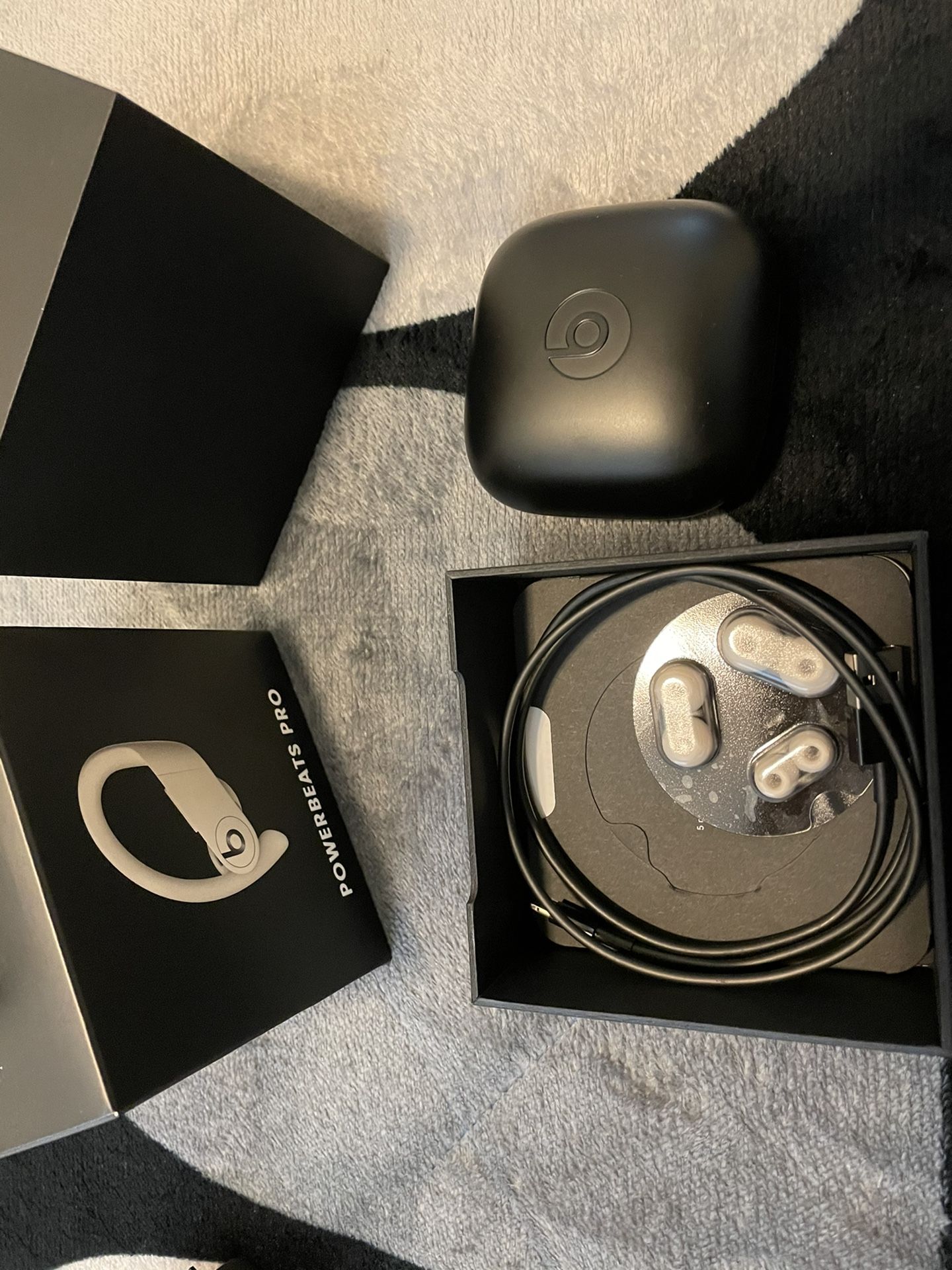 POWER BEATS PRO