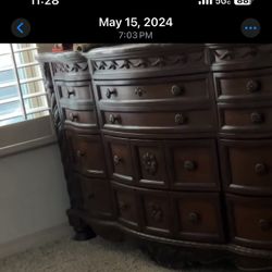 Queen Bedroom Set