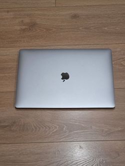Macbook pro 16in i9 1tb 16gb ram 2019 model
