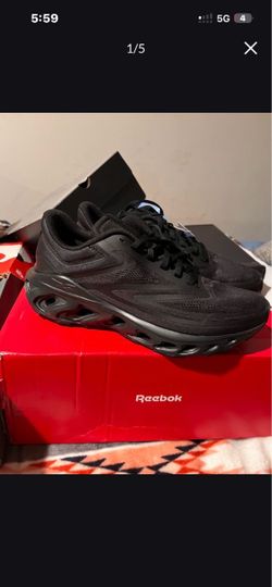 Reebok shoes size 9.5