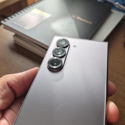 Unlocked Samsung Fold 6 1tb 