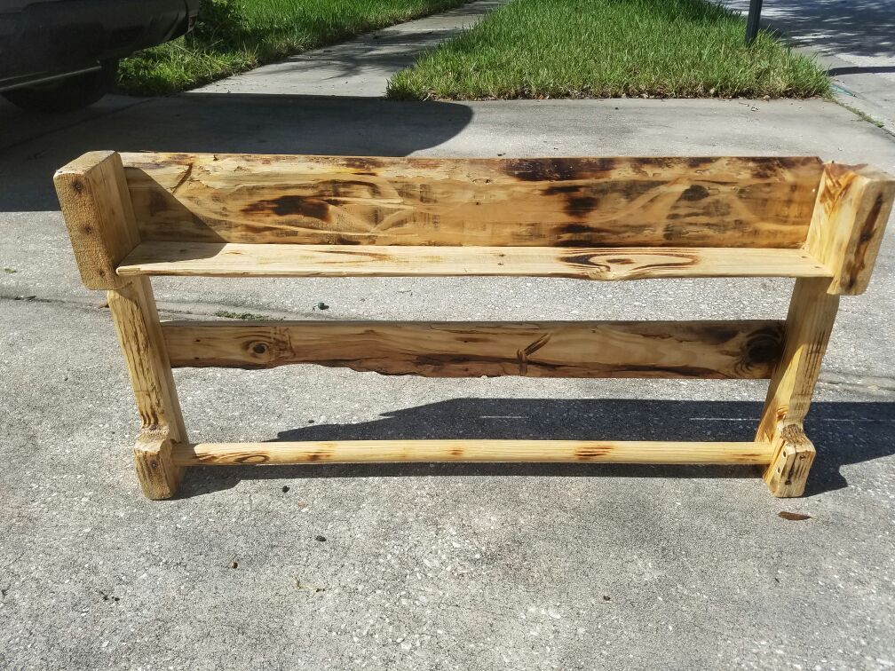 Pallet Quilt Rack and Shelf