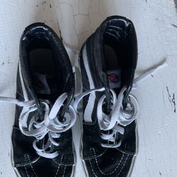 Ladies black clearance vans size 4.5