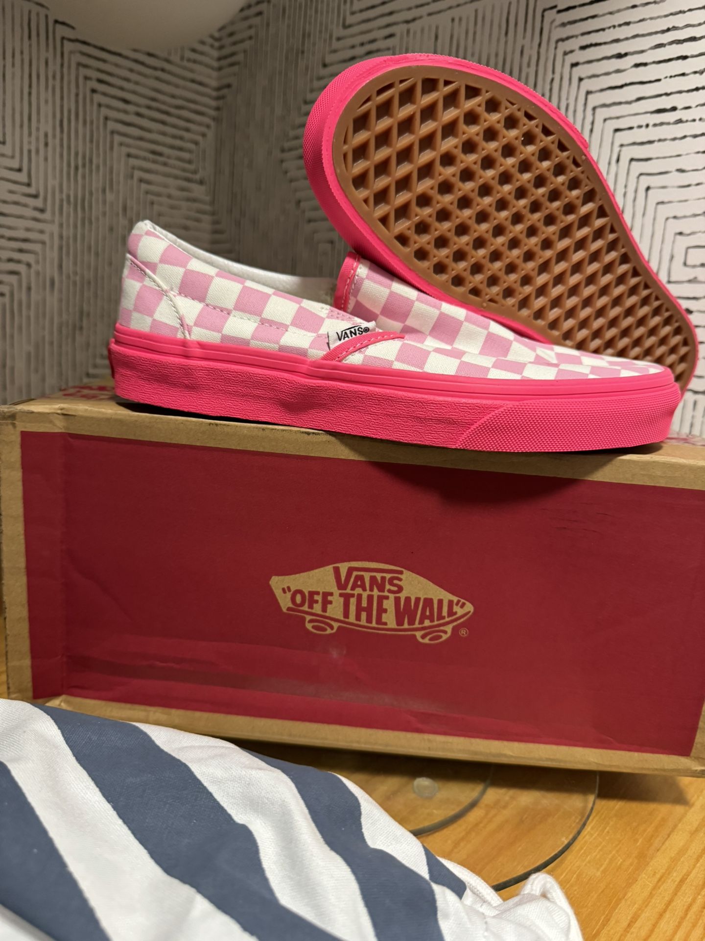 Vans Slip-On Canvas: W6.5/ M5