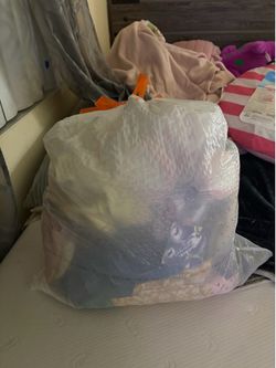 27 pieces of baby girl clothing 6-12 months