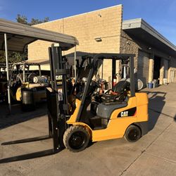 Cat 2C6000 Forklift