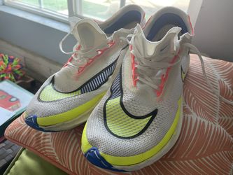 ZoomX Streakfly Premium 'White Racer Blue Volt