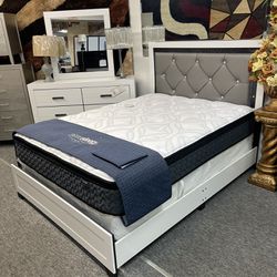New 5-PCs White Queen Bedroom Set