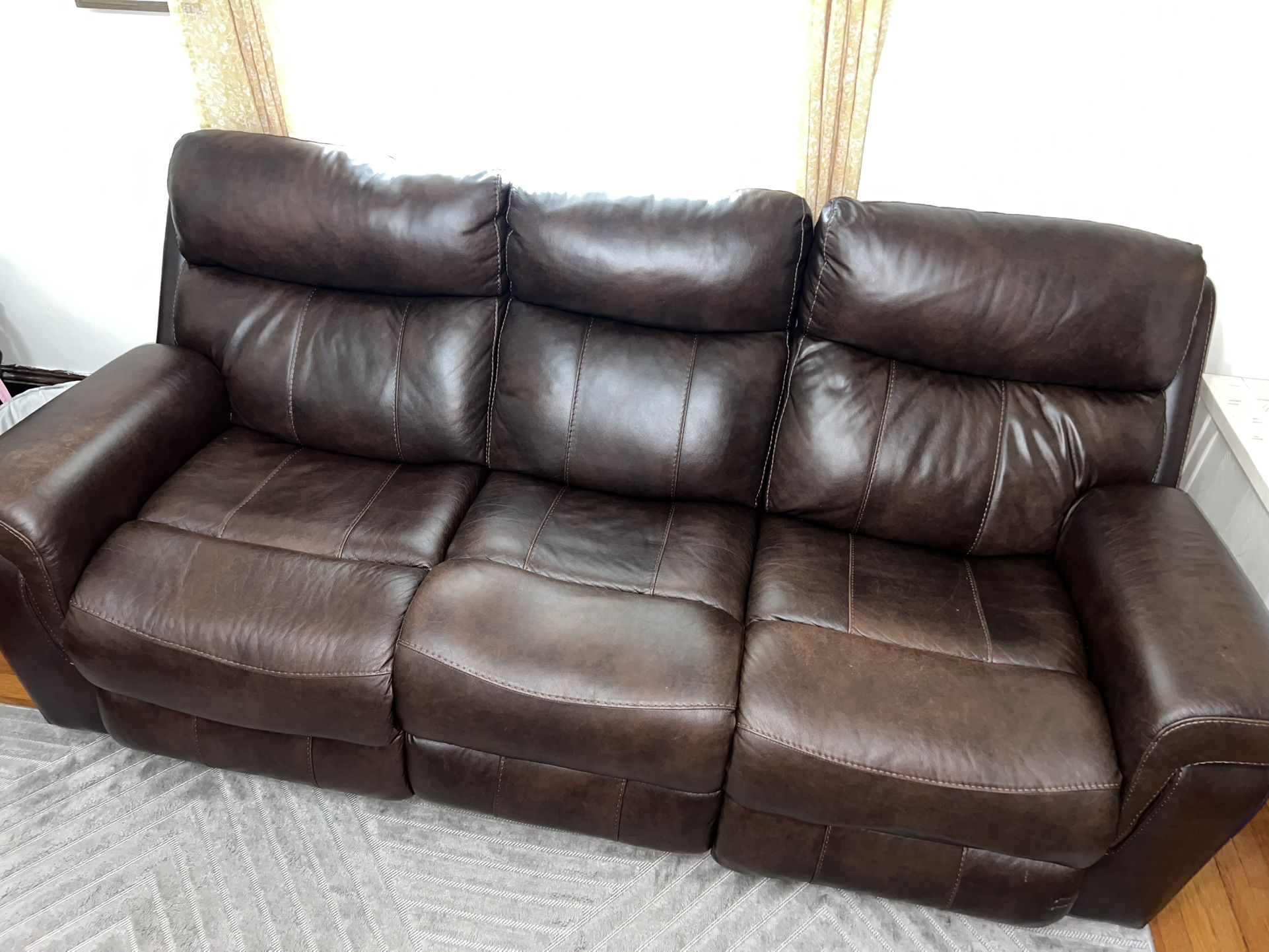 Reclining Sofa+Loveseat And Coffee Table