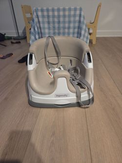 Free baby feeding booster chair
