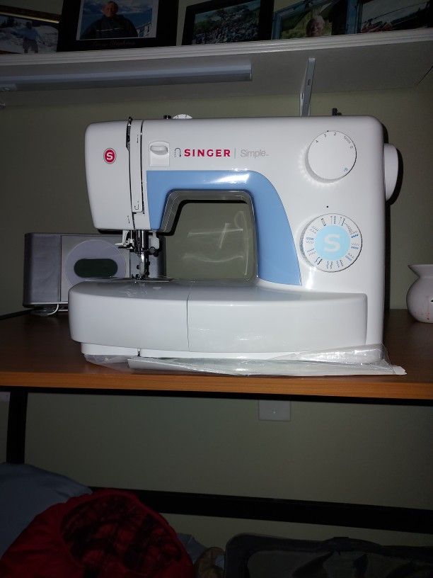 Singer Sewing Machine