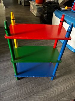 Kids Crayon-Themed 3-Tier Wooden Bookshelf
